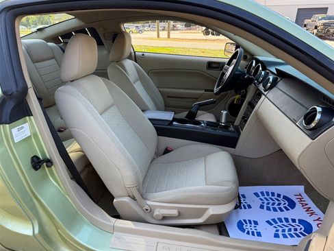 Used 2005 Ford Mustang GT Premium image 54