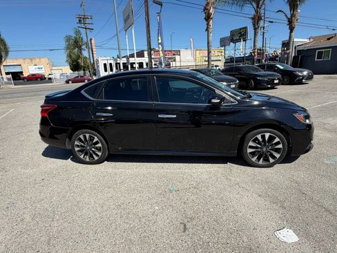 Used 2019 Nissan Sentra SR FWD image 4