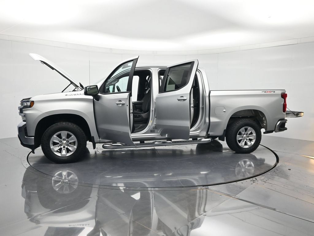 Certified 2021 Chevrolet Silverado 1500 LT AWD/4WD image 46