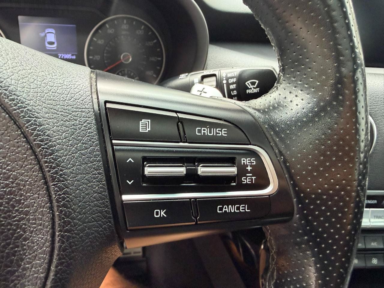 Used 2021 Kia Stinger GT-Line w/ Sun & Sound Package RWD image 31
