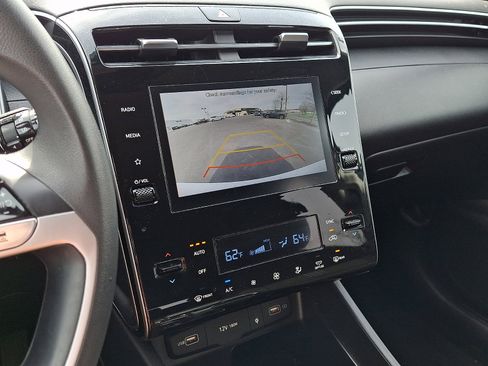 Used 2024 Hyundai Tucson SEL image 16