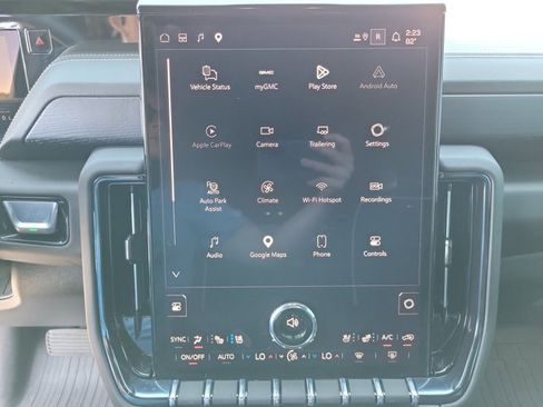 Used 2026 GMC Yukon AT4 Ultimate w/ LPO, Floor Liner Package AWD/4WD image 20