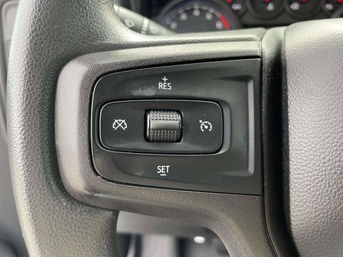 Used 2019 Chevrolet Silverado 1500 Custom w/ Custom Value Package image 8