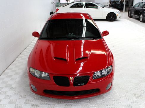 Used 2006 Pontiac GTO image 15