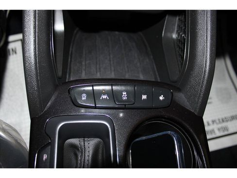 Used 2025 Chevrolet TrailBlazer LT image 32