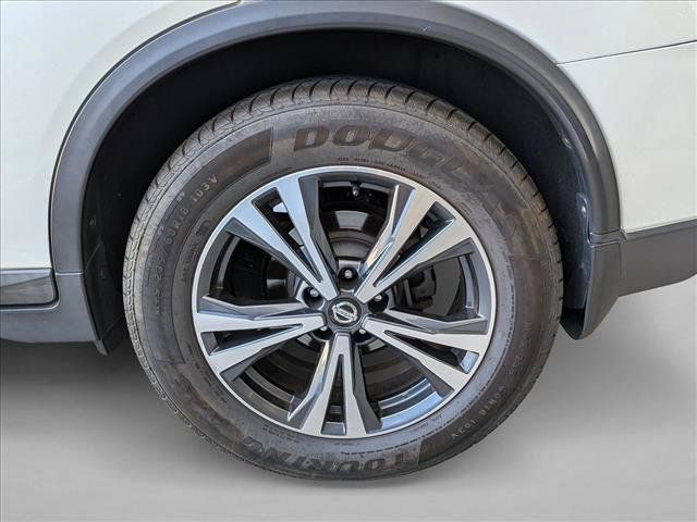 Used 2017 Nissan Rogue SL w/ SL Premium Package FWD image 22