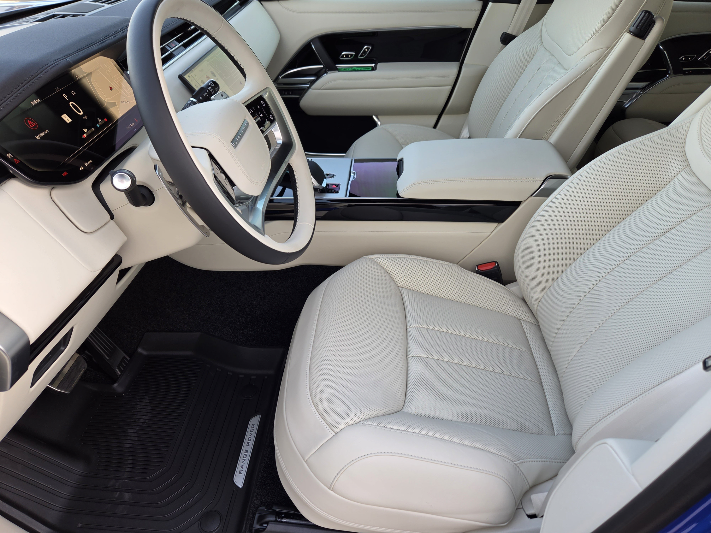 New 2026 Land Rover Range Rover Long Wheelbase SE AWD/4WD image 8