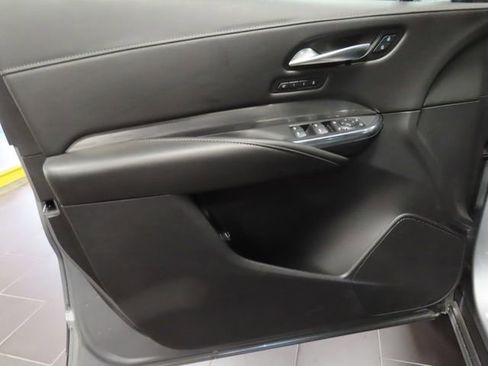 Certified 2025 Cadillac XT4 Premium Luxury image 10
