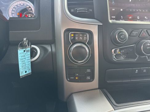 Used 2018 RAM 1500 SLT image 15