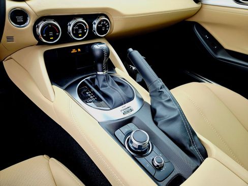 New 2026 MAZDA MX-5 Miata Grand Touring RWD image 14