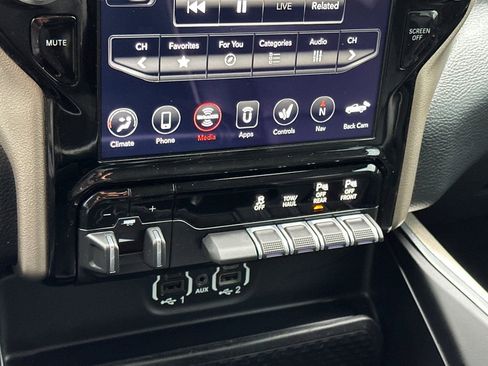 Used 2020 RAM 1500 Laramie AWD/4WD image 20