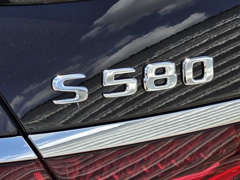 Used 2024 Mercedes-Benz S 580 4MATIC Sedan image 16