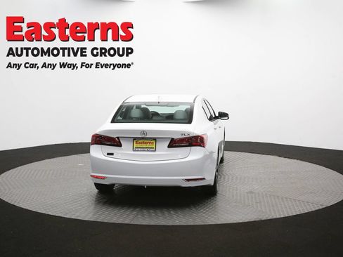 Used 2017 Acura TLX FWD image 38