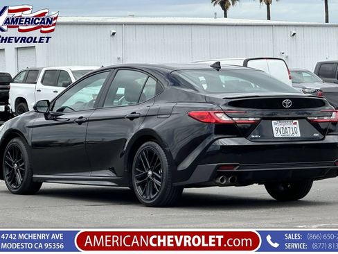 Used 2025 Toyota Camry SE FWD image 7