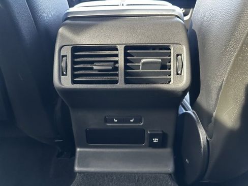 Used 2020 Land Rover Range Rover Velar R-Dynamic S image 23