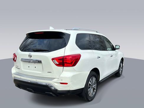 Used 2020 Nissan Pathfinder S AWD/4WD image 3