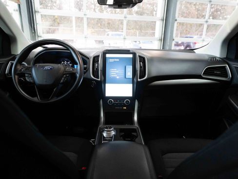 Used 2023 Ford Edge SE w/ Black Appearance Package image 20