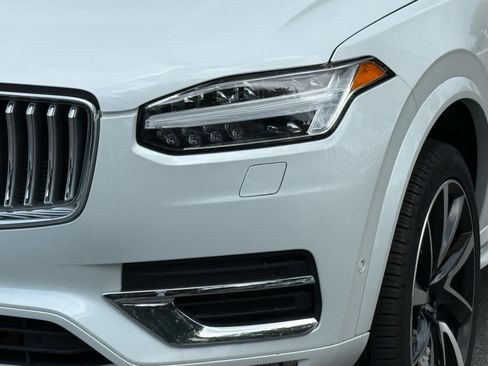 Used 2025 Volvo XC90 B5 Plus w/ Protection Package Premier AWD/4WD image 10