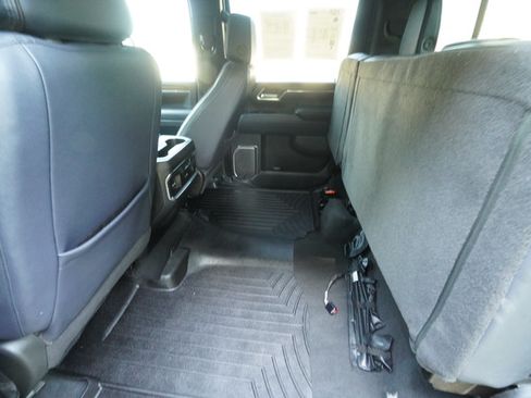 Used 2024 Chevrolet Silverado 3500 High Country AWD/4WD image 34