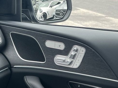 Used 2025 Mercedes-Benz GLE 450e GLE 450e image 33