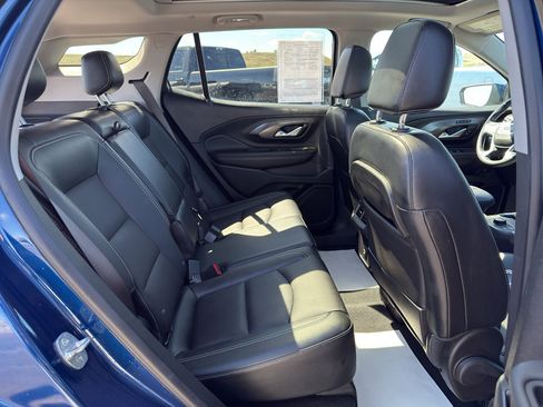 Used 2022 GMC Terrain SLT AWD/4WD image 12