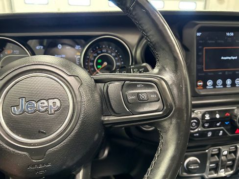 Used 2021 Jeep Wrangler Unlimited Sport image 19