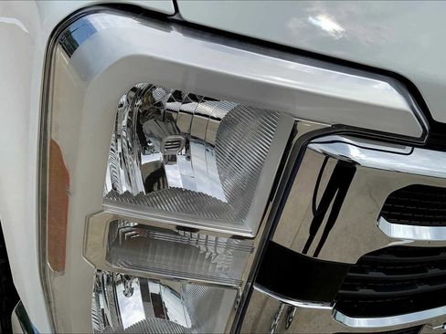 Used 2024 Ford F250 XLT image 25