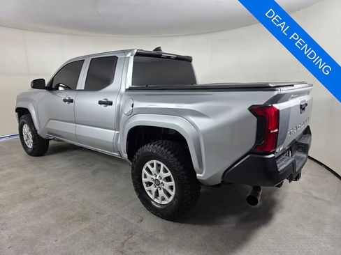 Used 2024 Toyota Tacoma SR AWD/4WD image 6