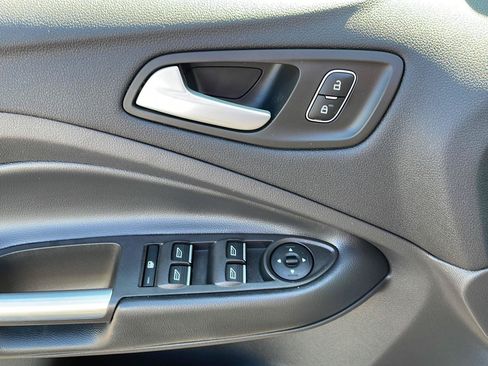 Used 2019 Ford Escape SE AWD/4WD image 12