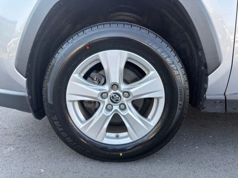 Used 2019 Toyota RAV4 XLE w/ Convenience Package AWD/4WD image 25