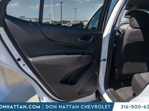 Used 2024 Chevrolet Equinox LT FWD image 23