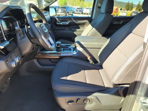 New 2026 GMC Sierra 1500 Elevation image 11