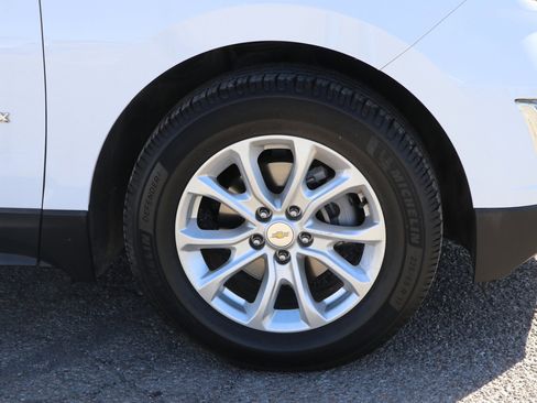 Used 2020 Chevrolet Equinox LT FWD image 9