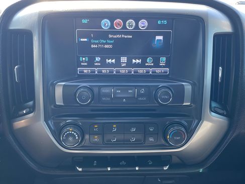 Used 2018 Chevrolet Silverado 1500 LT AWD/4WD image 22