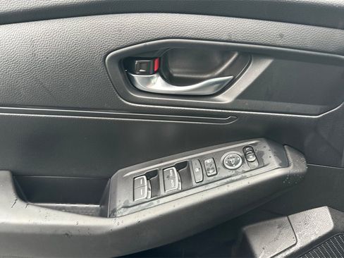 Certified 2025 Honda Accord LX image 10