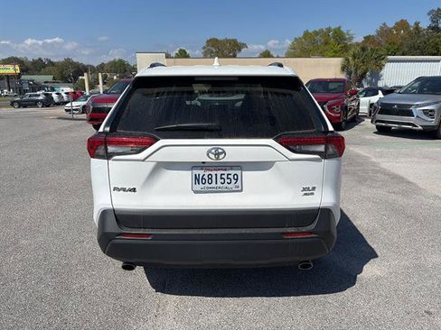 Used 2025 Toyota RAV4 XLE image 5