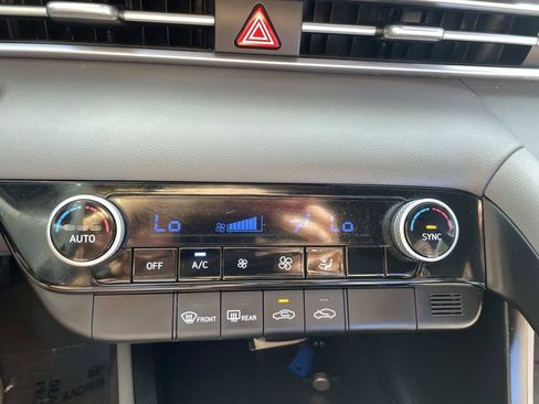 Used 2023 Hyundai Elantra SEL w/ Cargo Package FWD image 34
