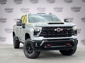 Used 2024 Chevrolet Silverado 2500 ZR2 w/ Technology Package video 2