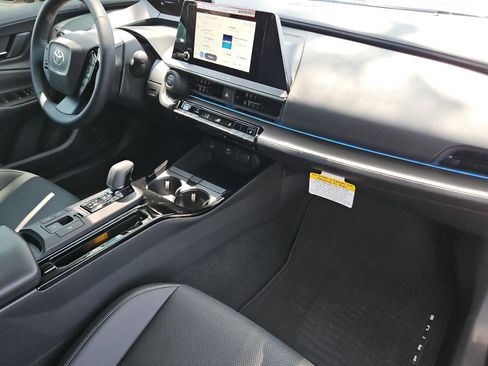 New 2026 Toyota Prius XLE FWD image 17