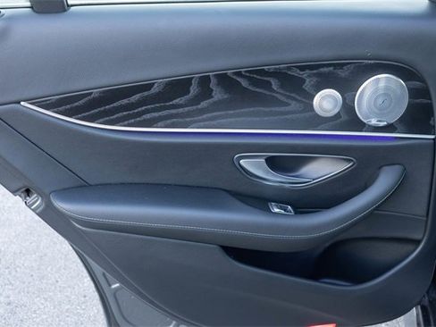 Used 2018 Mercedes-Benz E 300 E 300 image 16