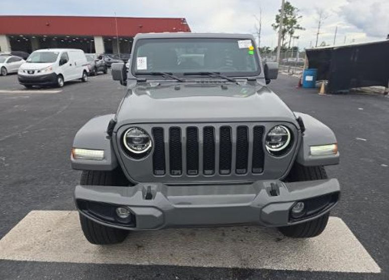 Used 2022 Jeep Wrangler Unlimited Sahara AWD/4WD image 2