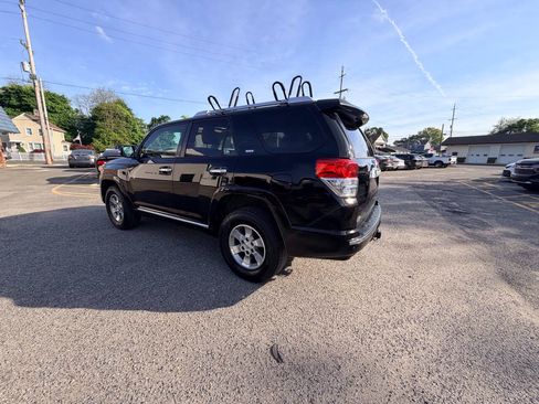 Used 2010 Toyota 4Runner Limited AWD/4WD image 31