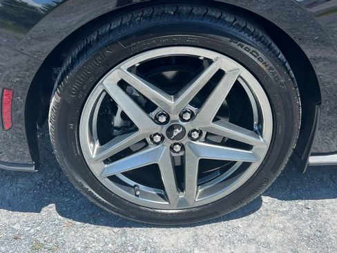 Used 2024 Ford Mustang Coupe RWD image 13
