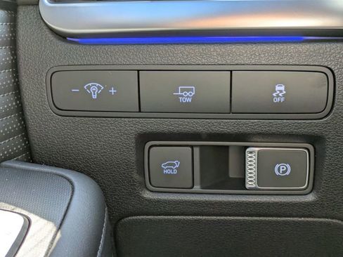 Used 2024 Hyundai Palisade Limited image 25