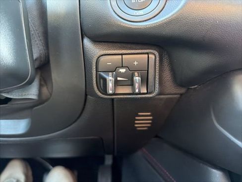 Used 2023 Dodge Durango GT image 38