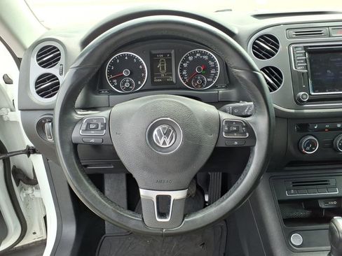 Used 2017 Volkswagen Tiguan S FWD image 21