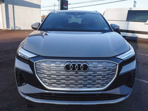 Used 2022 Audi Q4 e-tron Premium Plus image 2