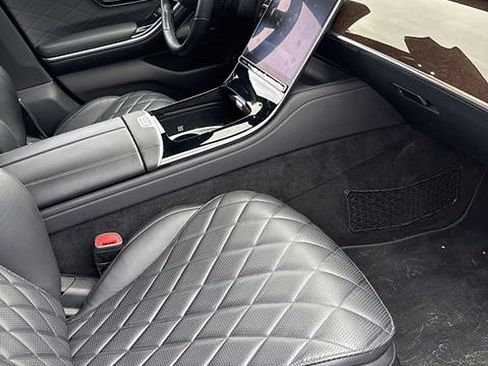 Certified 2022 Mercedes-Benz S 580 4MATIC Sedan image 2