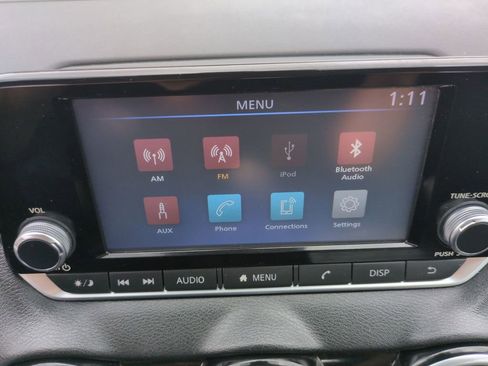 Used 2024 Nissan Sentra S FWD image 27
