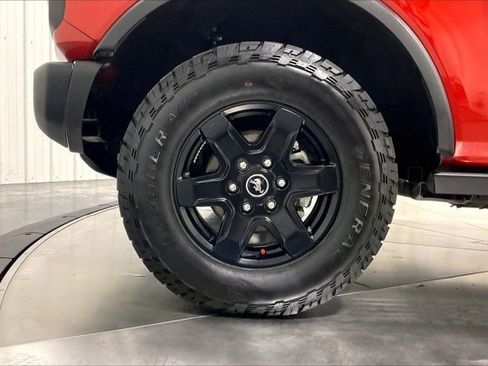 Used 2024 Ford Bronco Black Diamond AWD/4WD image 9